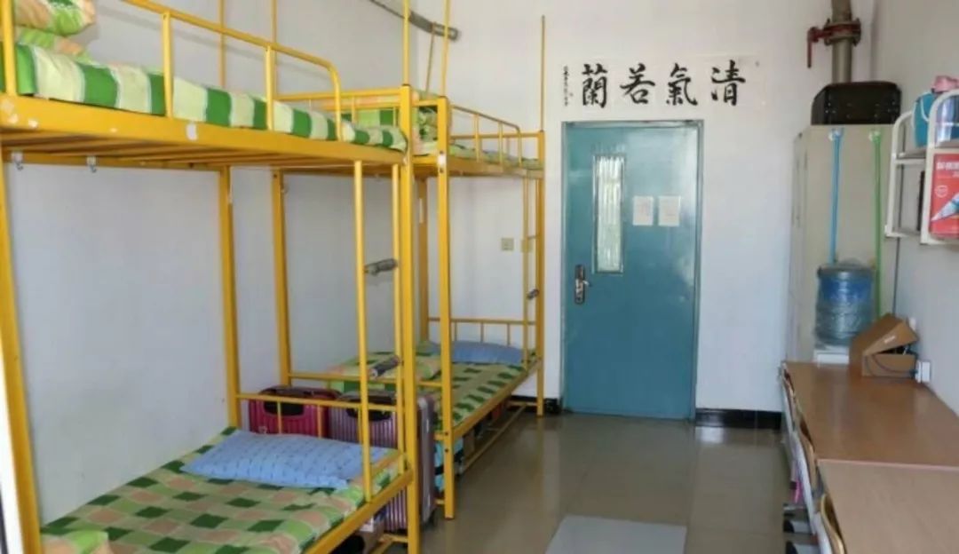 秦皇岛职业技术学院宿舍条件怎么样，有空调吗（含宿舍图片）
