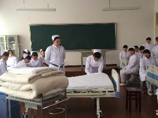 四川省安岳第一职业技术学校学费