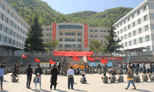 安龙县职业技术学校