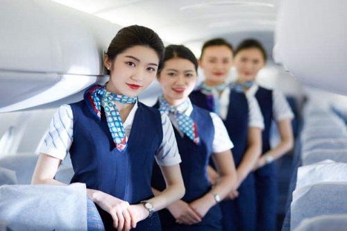 在重庆如何选择一个好的航空专业学校？