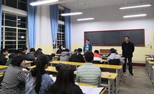 贵州科技学校高中补习班（大专预科班)招生条件、要求