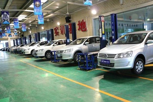 在重庆学汽车维修技术好就业吗？