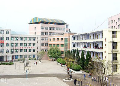 学校建筑1.jpg