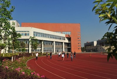 重庆万州电子信息工程学校校园一角