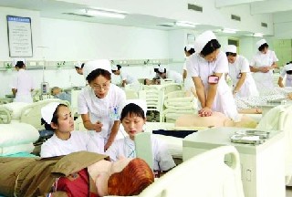 四川省乐山卫生学校2022年招生简章