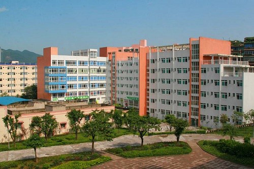 重庆市机械电子高级技工学校五年制大专报名条件