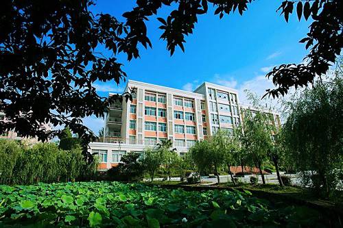 2021年重庆安全技术职业学院五年制大专报名条件