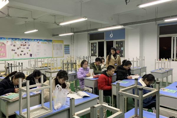 云南跟语言类有关的技工学校排名
