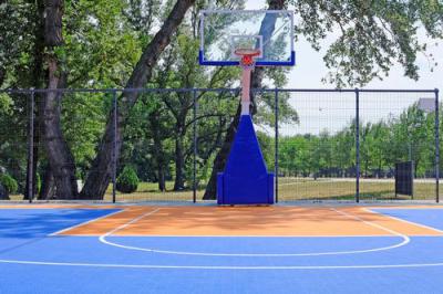 邻水县合流职业技术学校篮球场