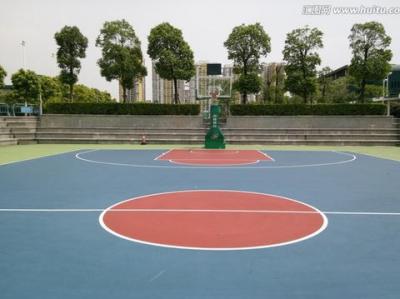 重庆工贸高级技工学校篮球场