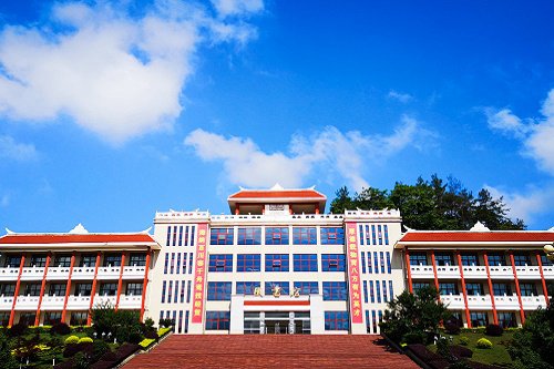 重庆经贸职业学院的招生人数有多少