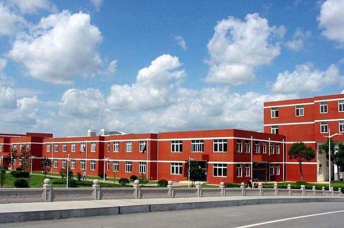 四川托普计算机职业学校什么时候成立的