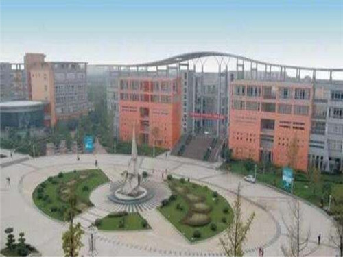四川省城市技师学院收费是多少