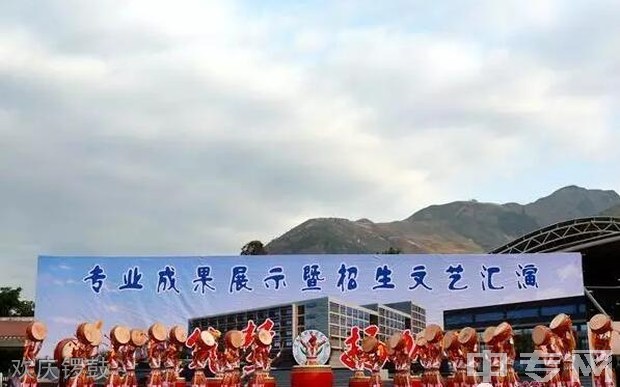 宁南县职业技术学校（宁南职校）校园优雅温馨