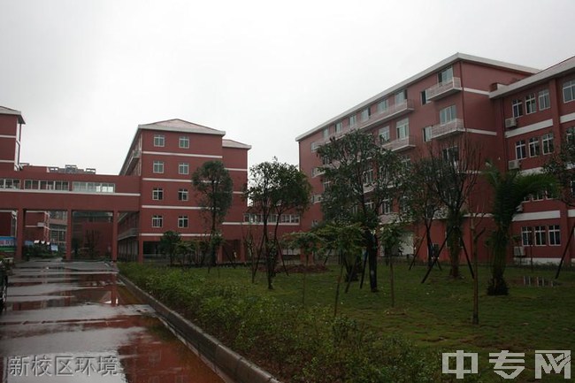 泸州江阳职业高级中学校新校区办公楼正面