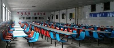 达州华西职业技术学校食堂